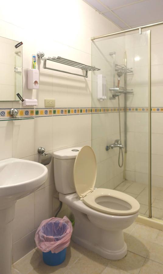 Dolphin Castle Bed & Breakfast Đông Cảng Ngoại thất bức ảnh